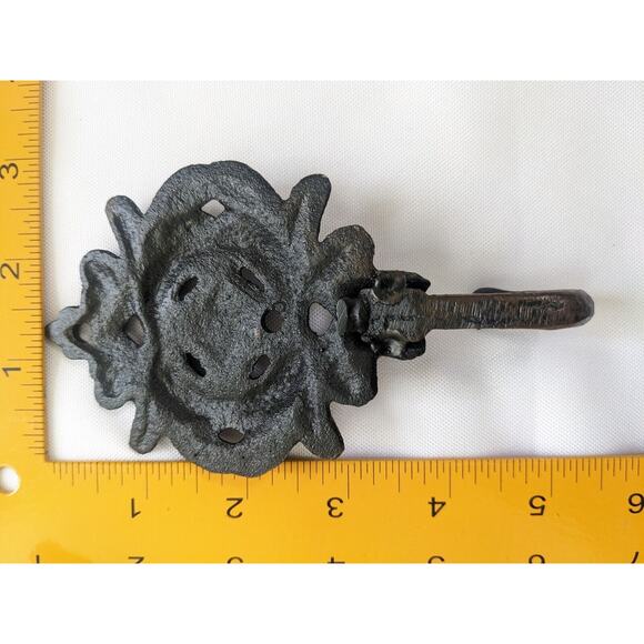 1 (One) Antique Cast Iron Wall Hook Brown Decorative Coat Hat Towel Hanging Vtg - Picture 3 of 3